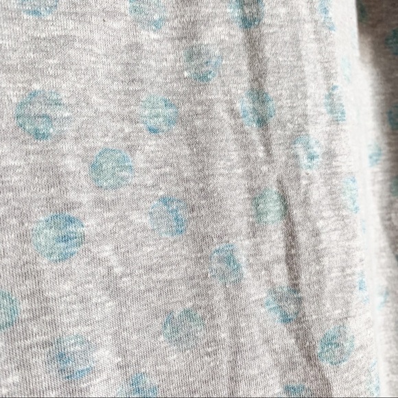 LuLaRoe Classic T - Feint Polka Dot Print - Blue T-shirt Top - Picture 6 of 9